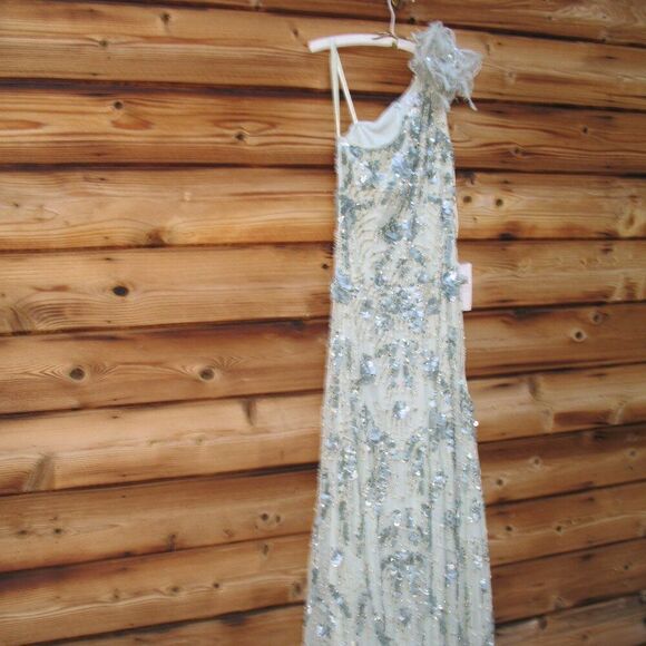 MAC DUGGAL 94151 Green Embellished One Shoulder Trumpet Gown with Flower - Picture 6 of 13